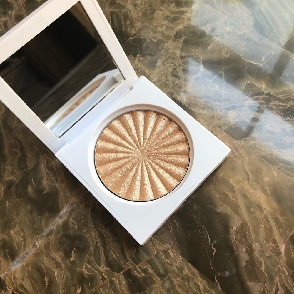 Ofra rodeo drive highlighter